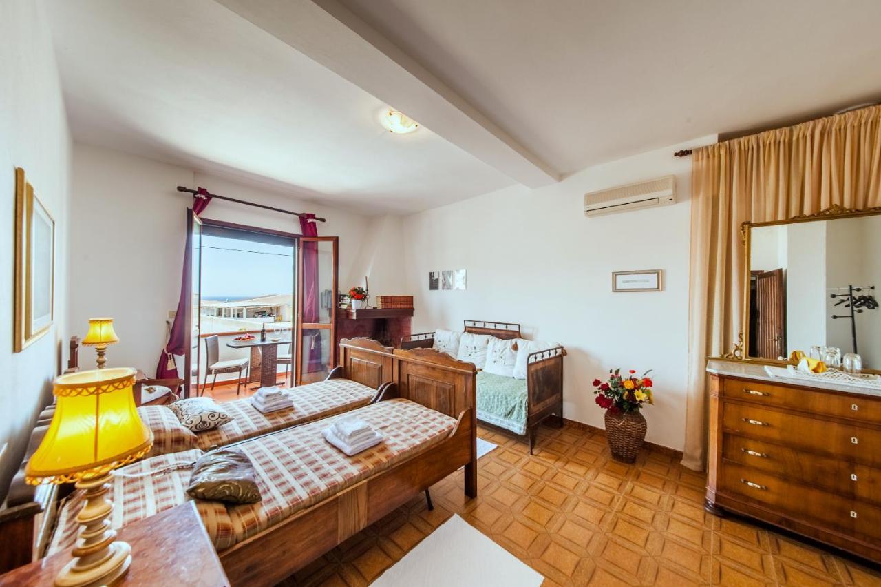 Bed and Breakfast La Casa Di Mannazzotta 1 Castelsardo Zewnętrze zdjęcie